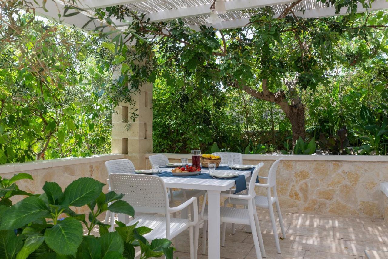 Appartamento Gardenia In Villa Mariella ออสตูนี ภายนอก รูปภาพ