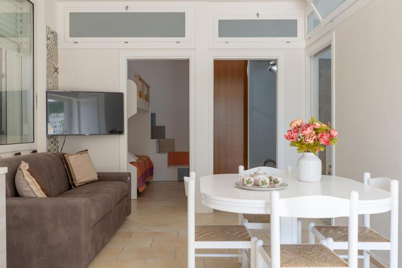 Appartamento Gardenia In Villa Mariella ออสตูนี ภายนอก รูปภาพ